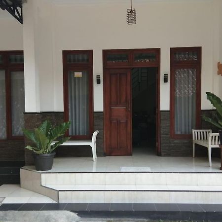 סלמן Sayana Homestay מראה חיצוני תמונה